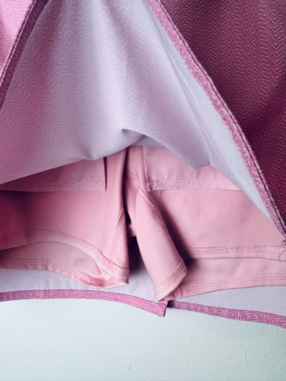 Vineyard Vines Performance Printed 17" Skorts pink - Picture 3 of 6